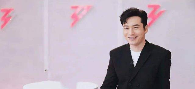 臺灣演員李天柱，自然美景中的心靈之旅