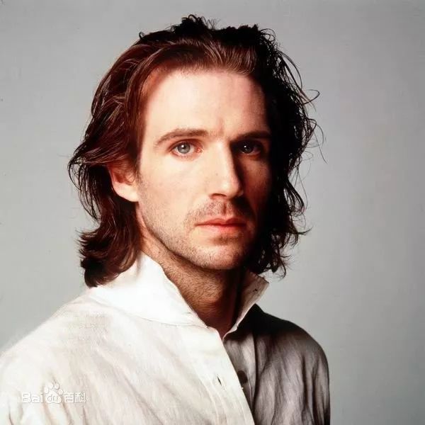 瑟蘭迪爾演員，奇幻日常揭秘